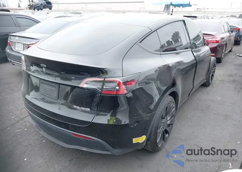 2022 Tesla Model Y Performance Dual Motor All-Wheel Drive z USA, uszkodzony, nr VIN 7SAYGDEF9NF522883